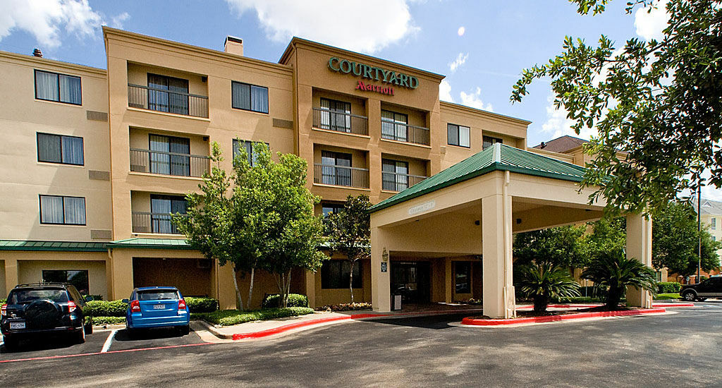 Courtyard Houston Sugar Land/stafford Hotel 3*
