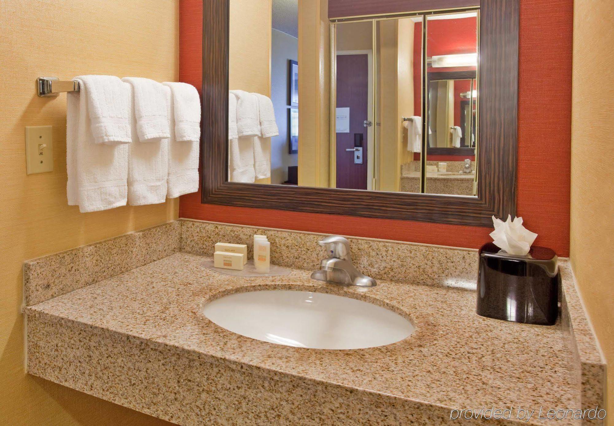 Hotel Courtyard Houston Sugar Land/stafford 3*